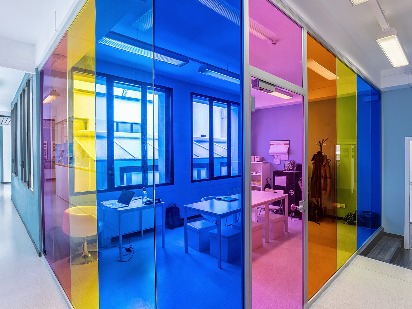 Istituto Scolastico Bilingue - pareti divisorie